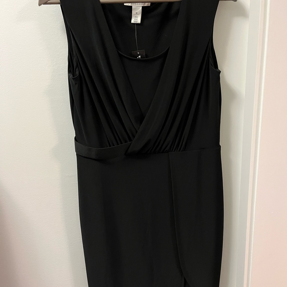 Elegant Black Sleeveless Dress